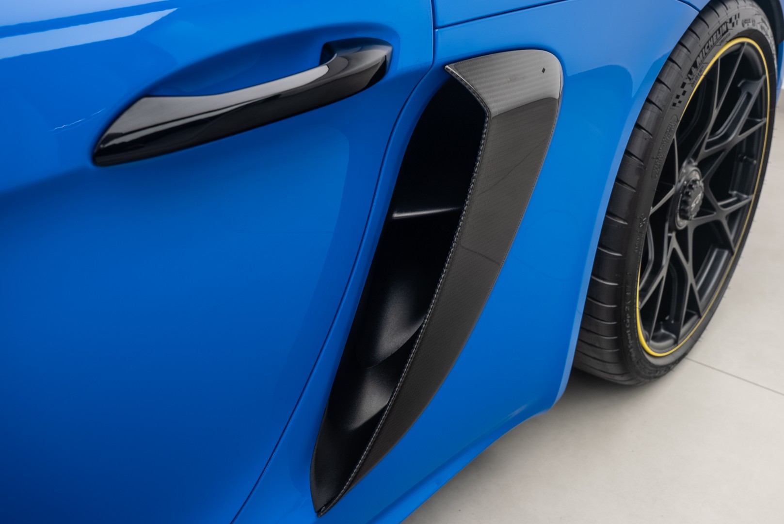 2025 PORSCHE 718 SPYDER RS